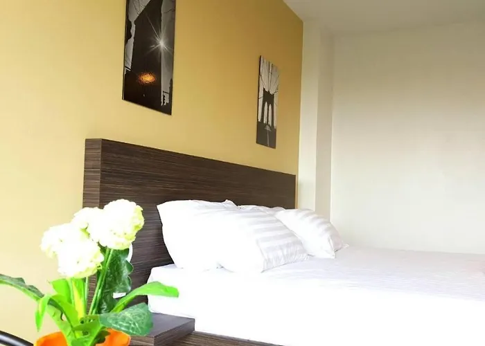 The 24 Luxury 2* Bangkok